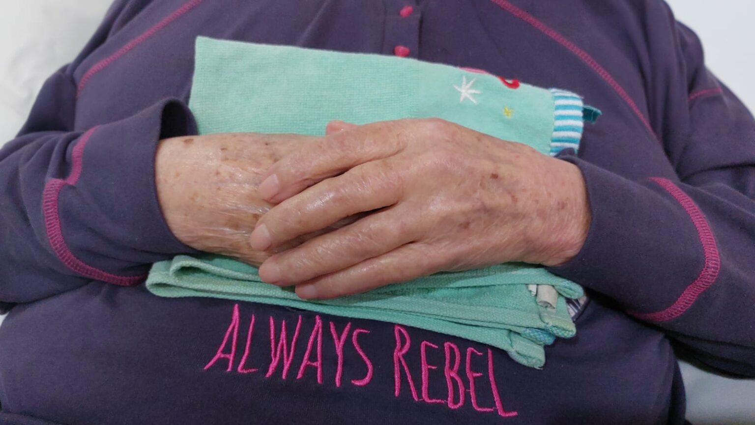 Cuidadora descuidada: la crónica de un estudiante de segundo año