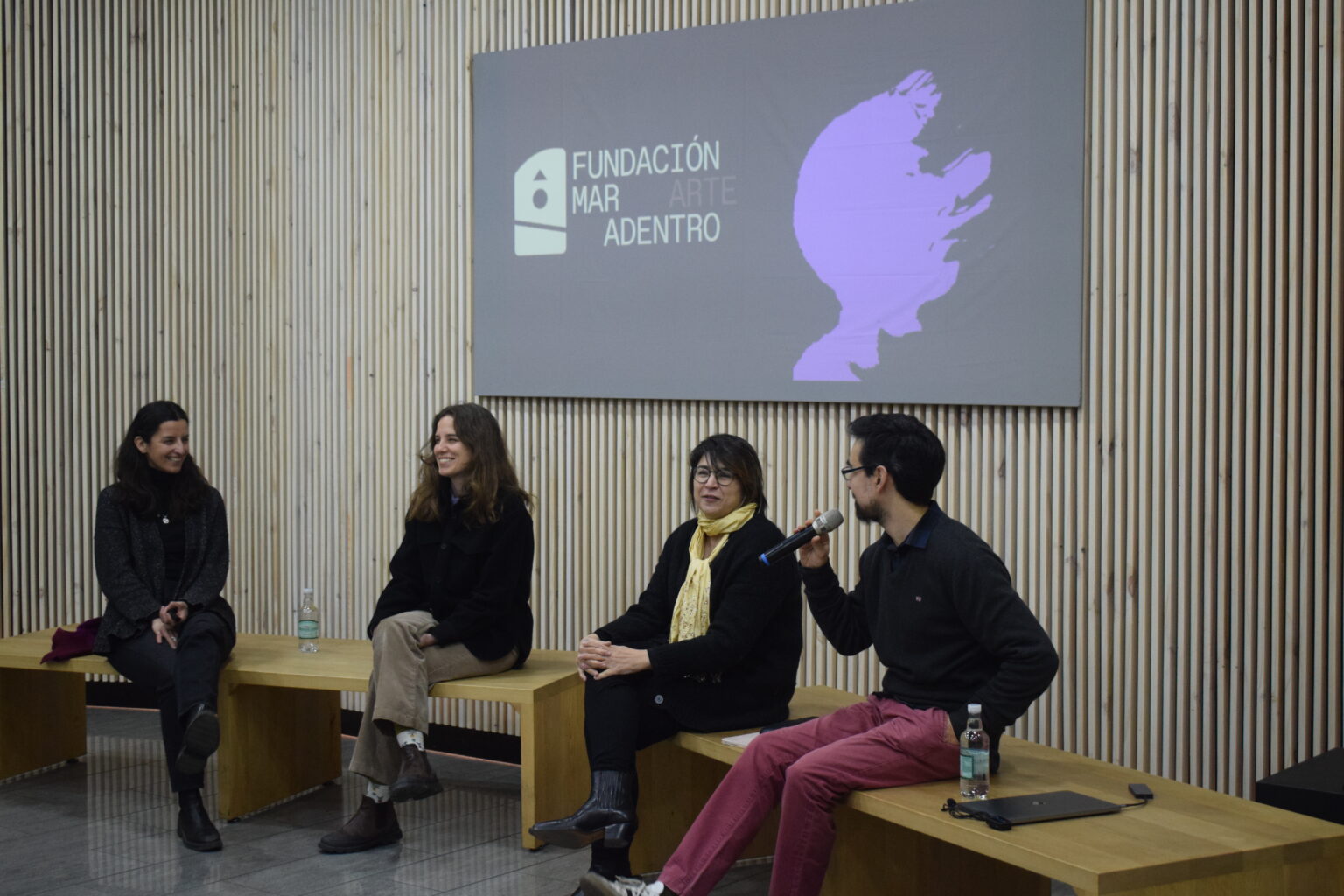 Fundación Mar Arte Adentro Brilla en el Mes de la Sostenibilidad con Charla en la Universidad Finis Terrae